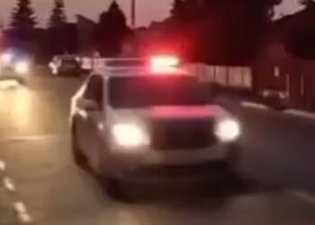 Un tânăr din Vișani a furat mașina unui bărbat din Jirlău și după ce s-a plimbat cu ea a abandonat-o