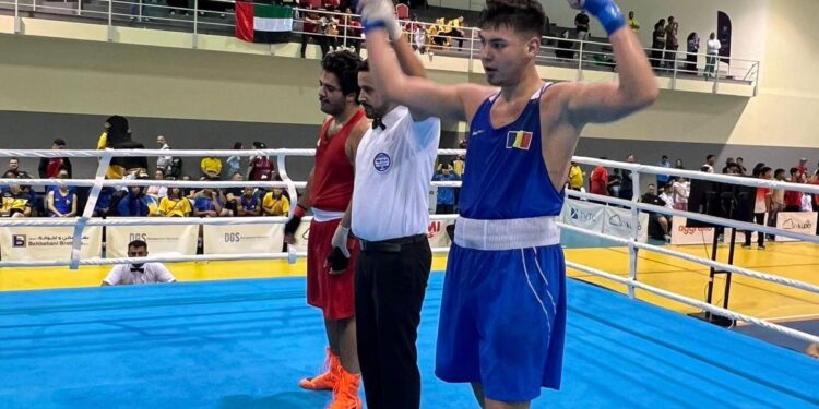 Pugilistul brăilean Denis Cucu va boxa în finala Gimnaziadei ISF U18 din Bahrain