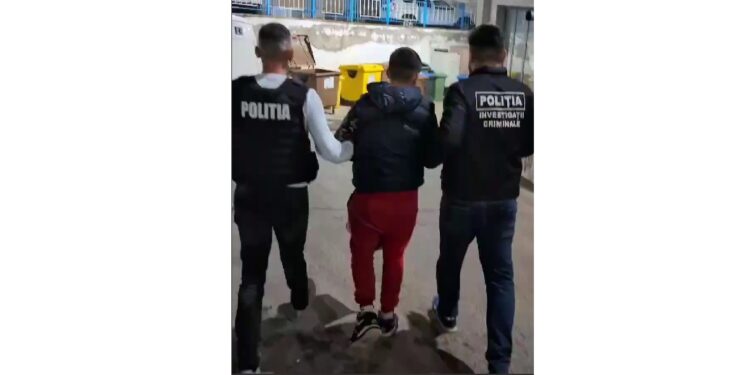Arestat preventiv după ce a comis trei infracțiuni de furt calificat