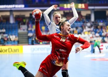 România a învins Cehia după ce a fost condusă în două rânduri la o diferență de 6 goluri