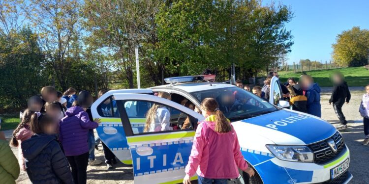 Participarea polițiștilor de la Siguranță școlară