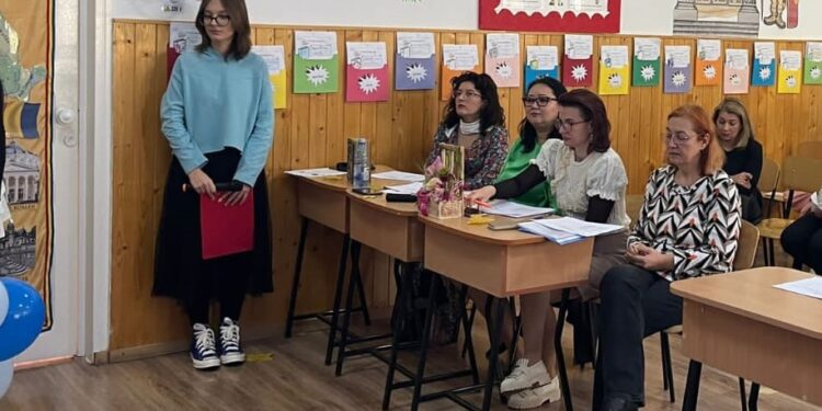 Pelerinaj sentimental cu Mihu Dragomir, la sărbătoarea Școlii ”Mihu Dragomir” din Brăila
