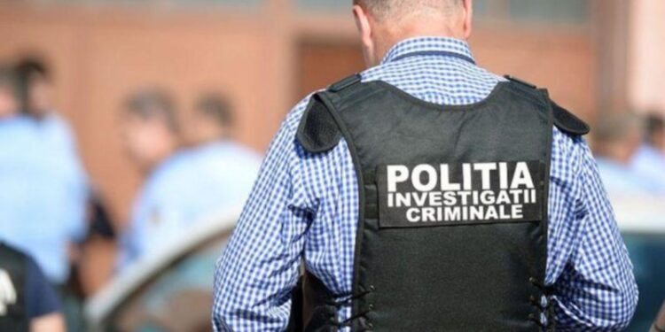 Arestat preventiv pentru înșelăciune și efectuarea de operațiuni financiare în mod fraudulos