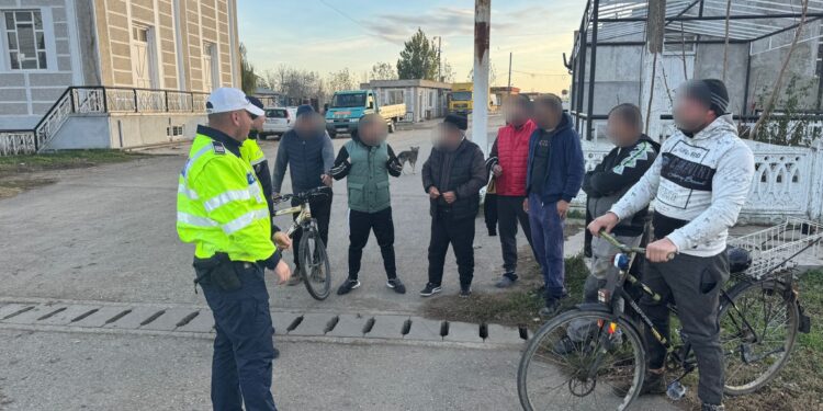 Acțiuni ale polițiștilor pentru reducerea riscului de accidente rutiere
