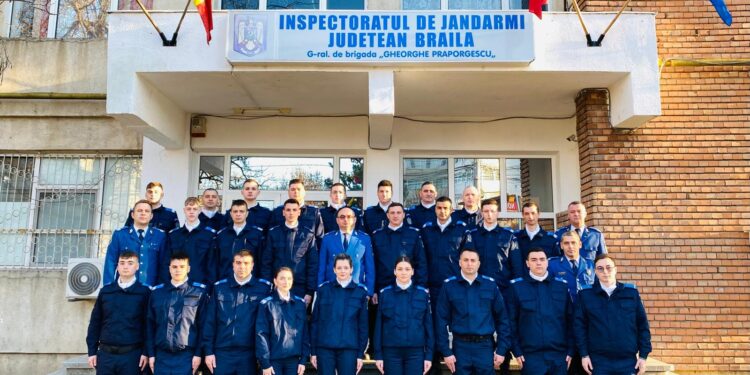 Noii jandarmi încadrați la IJJ Brăila au depus astăzi jurământul