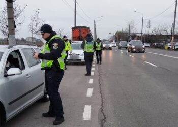 În ziua de Bobotează, polițiștii brăileni au organizat 15 acțiuni și au intervenit la 43 de evenimente