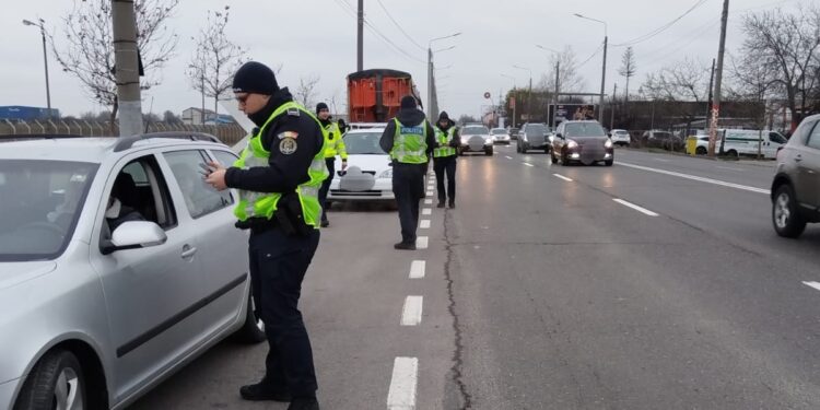 În ziua de Bobotează, polițiștii brăileni au organizat 15 acțiuni și au intervenit la 43 de evenimente