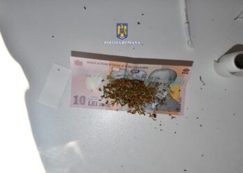 Persoane reținute pentru proxenetism