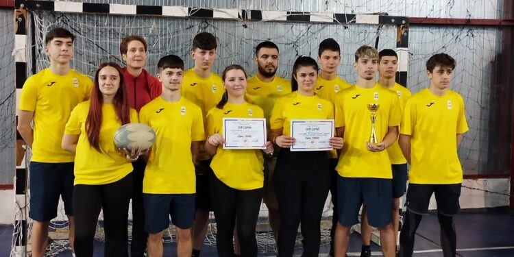 competiție de rugby tag adresată elevilor din ciclul liceal