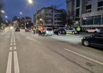Trei autovehicule au fost oprite din a circula pe drumurile publice