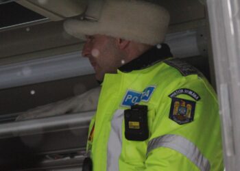 Controale ale polițiștilor în autobuze