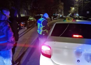 Taximetriștii controlați de polițiștii brăileni