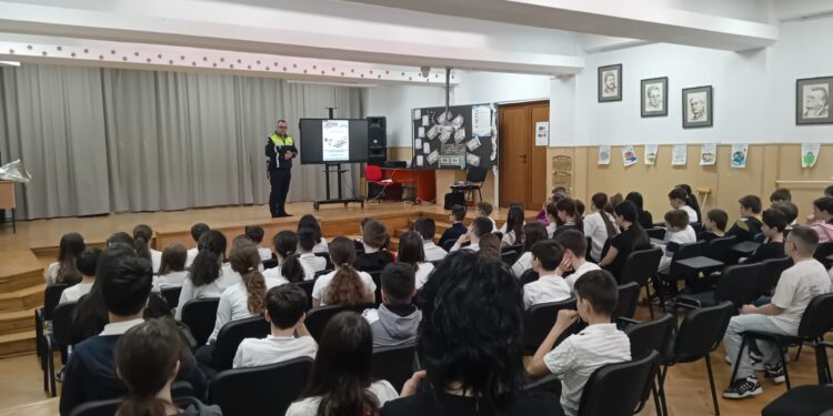 Activități de educație rutieră la Școala Gimnazială "Fănuș Neagu"