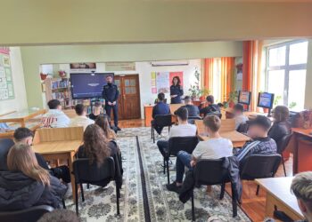 Unim inimi mereu...Construim generații noi