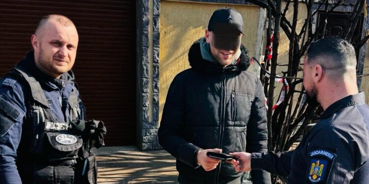 Portofel pierdut, recuperat și returnat de jandarmi