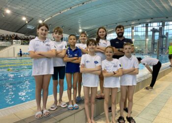 Tinerii înotători de la CSM Brăila au obținut rezultate remarcabile la Cupa Bistriței