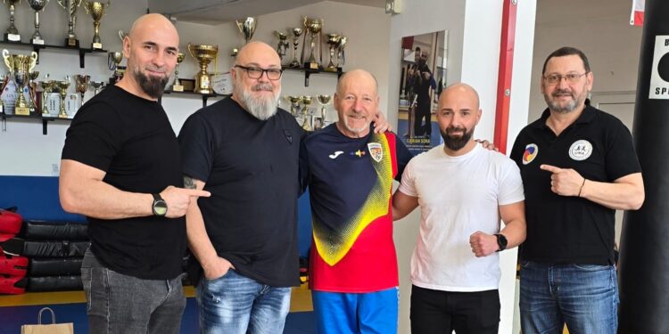 Dan Căpățînă, antrenor Urban Warrior Gym Brăila, prezent la stagiul de perfecționare al antrenorilor de kickboxing