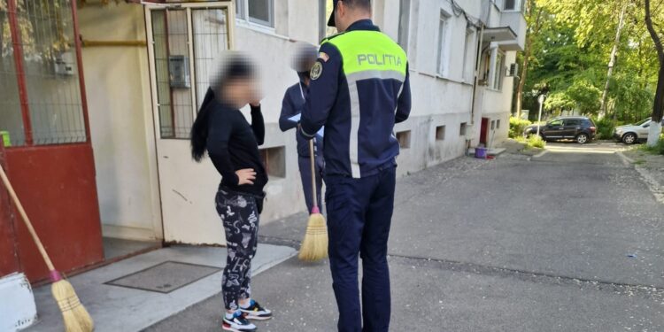Acțiune a polițiștilor de informare a cetățenilor cu privire la infracțiunile de cruzime și maltratare a animalelor
