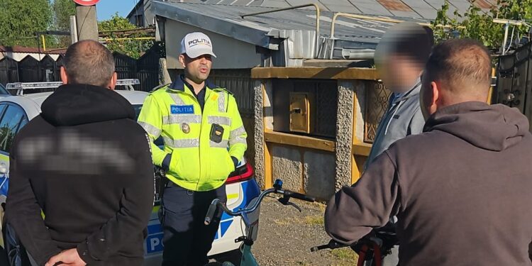 Bicicliștii verificați de polițiști cu privire la respectarea normelor rutiere