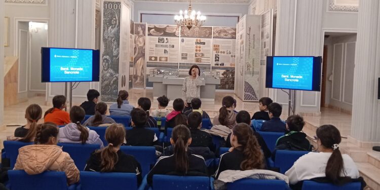 Investim în Educația Financiară