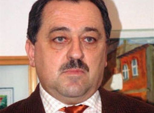 A murit Adrian Simion, profesor de limba română