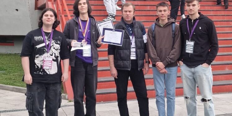 Elev al Colegiului „Gh. M. Murgoci” din Brăila a câștigat medalia de bronz la Olimpiada Națională de Informatică aplicată AcadNet 2025