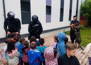 Jandarmii brăileni au fost alături de copiii de la "Grădinița cu Program Prelungit nr. 48 -Luceafărul"