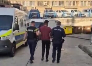 Reținut de polițiști și plasat sub control judiciar după ce ar fi aplicat multiple lovituri unui consătean