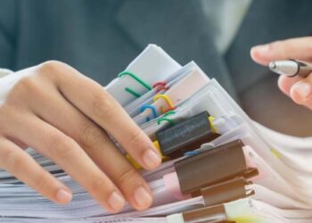 Mediul de afaceri cere eliminarea codurilor CAEN din actele constitutive