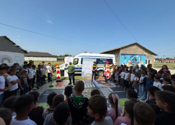 Activități preventive de educație rutieră desfășurate la școala din comuna Șuțești