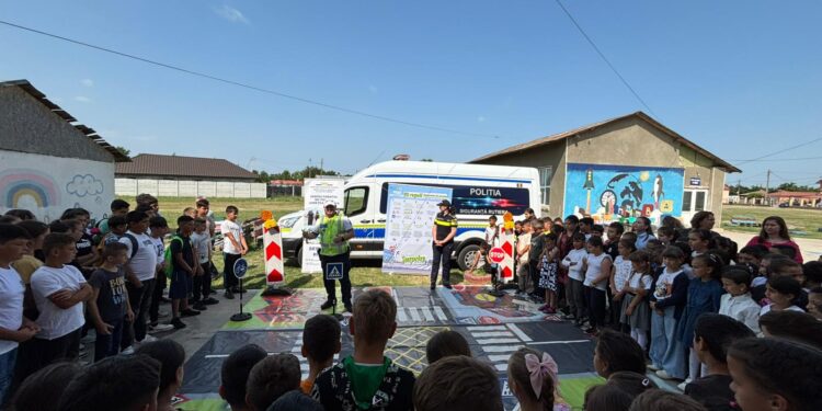 Activități preventive de educație rutieră desfășurate la școala din comuna Șuțești