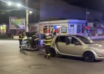 Accident rutier duminică seara la intersecția străzii Griviței cu strada 1 Decembrie 1918
