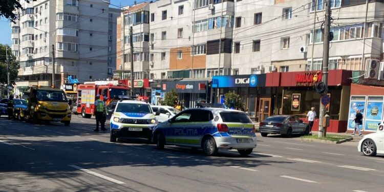 Accident cu o persoană rănită pe Calea Călărașilor