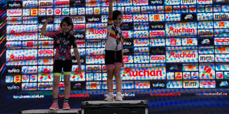 Frații Hianu pe podium la Cursele copiilor de la Turul ciclist al României