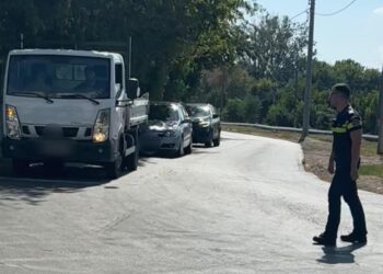 Acțiuni ale polițiștilor de la Biroul Transporturi prevenirea accidentelor în zona trecerilor la nivel cu calea ferată