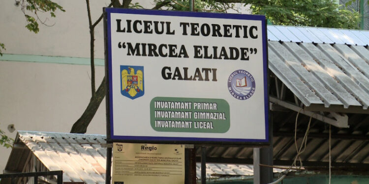 Altercație între un elev și un profesor în curtea Liceului Teoretic „Mircea Eliade” Galaţi