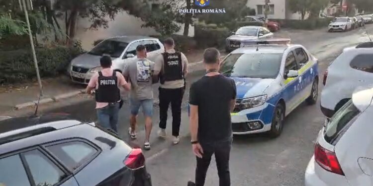 Perchezitii la un proxenet din Buzau