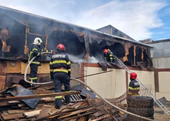 Ajutor acordat pentru o femeie a cărei locuință a fost afectată de un incendiu