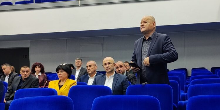 Ovidiu Nechita nemulțumit de lipsa unor declarații din conținutul proceselor verbale ale ședințelor Consiliului Județean