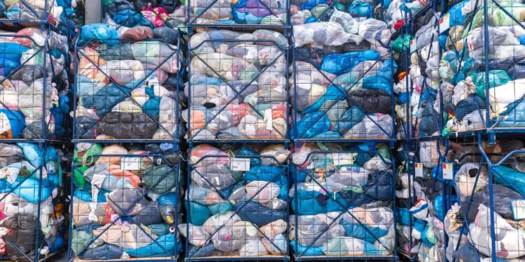Condiții mult mai stricte pentru gestionarea deșeurilor textile