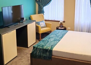 Numărul de cazări ale turiștilor în scădere