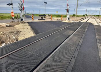 Restricții provizorii de circulație pe DN 2B, în zona pasajului rutier peste calea ferată din orașul Făurei