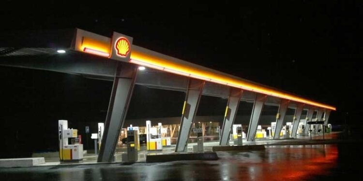 Stație de carburanți