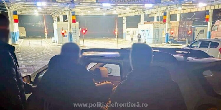 Căutat pentru o infracțiune de viol pe teritoriul Italiei, depistat de către poliţiştii de frontieră în PTF Oancea