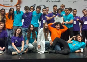 Echipe din Brăila calificate la faza națională a competiției naționale de robotică First Tech Challenge România