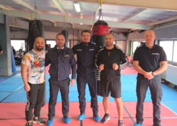 Un pumn, o alegere riscantă