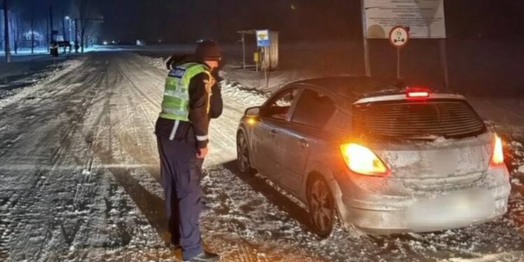 În zilele de 17 și 18 februarie, opt șoferi au rămas fără permis de conducere după ce au pus în pericol siguranța altor participanți la trafic