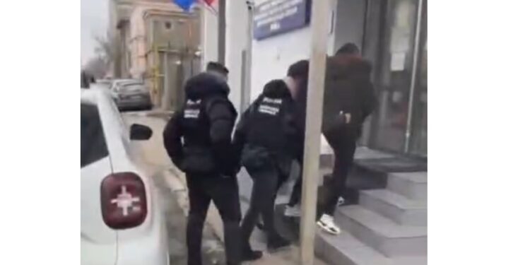 MANDAT DE EXECUTARE A PEDEPSEI ÎNCHISORII PUS ÎN APLICARE DE POLIȚIȘTI