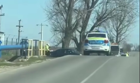 Accident pe DJ 221, la intersecția cu DJ 202B