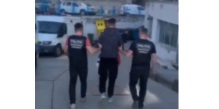 ARESTAT DE POLIȚIȘTI PENTRU TÂLHĂRIE CALIFICATĂ